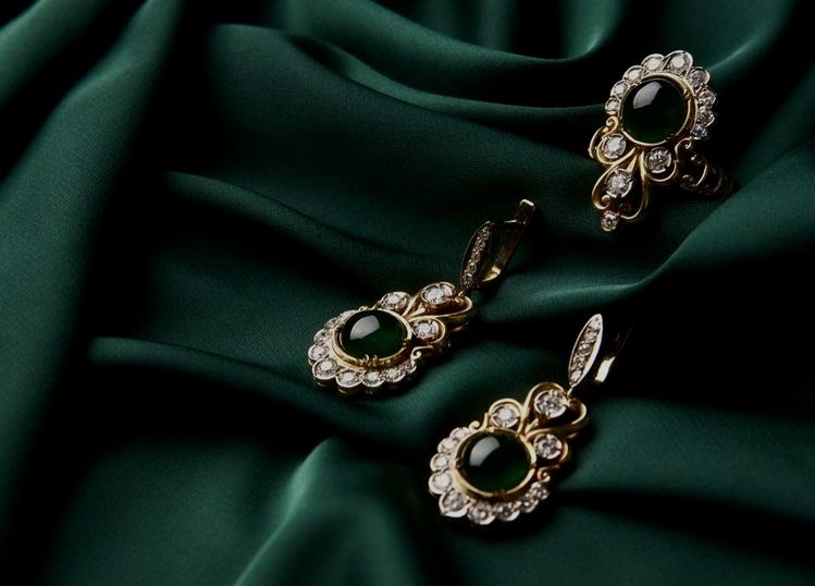 alt="تصویر مرتبط با مقاله آشنایی با فلز طلا" alt="تصویر مرتبط با مقاله آشنایی با فلز طلا"