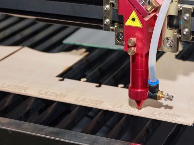 کاربرد دستگاه CO2 در تبلیغات