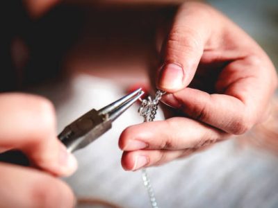 برش طلا به روش سنتی